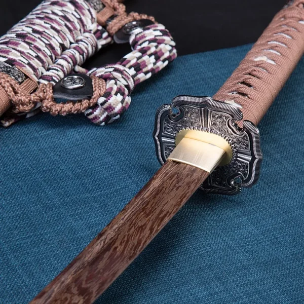 katana tradicional japonesa