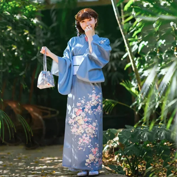 kimono de mujer de estilo japonés