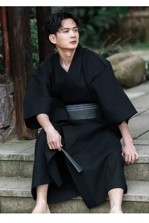 kimono negro para hombre
