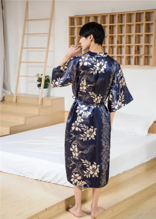 kimono de satén para hombre