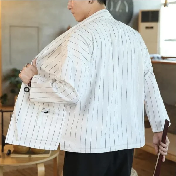 cárdigan tipo kimono takao de rayas blancas
