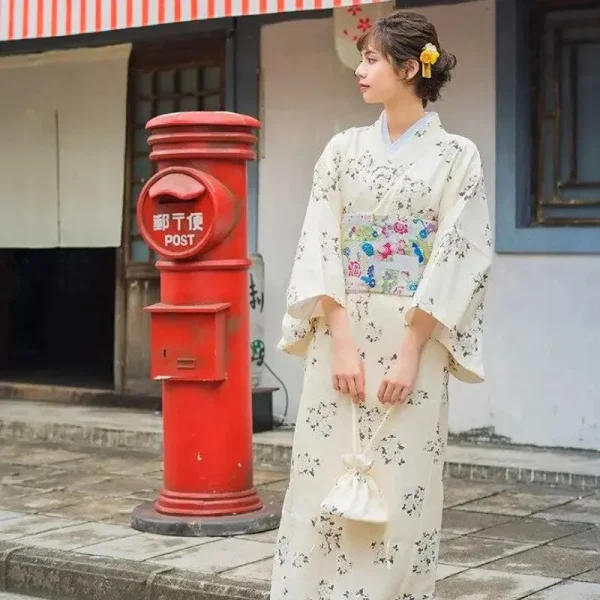 kimono japonés blanco para mujer akiko