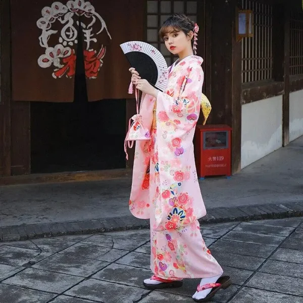 kimono japonés de mujer toyama