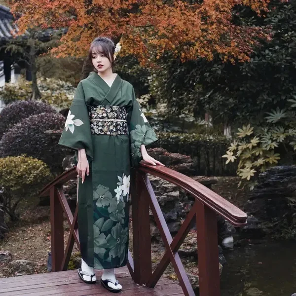 kimono femenino Yumiko estilo japonés
