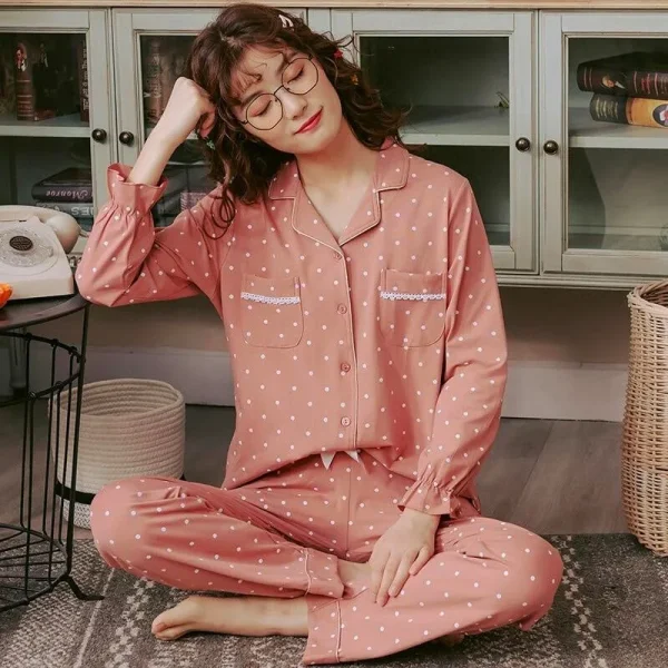 pijama japonés de lunares para mujer