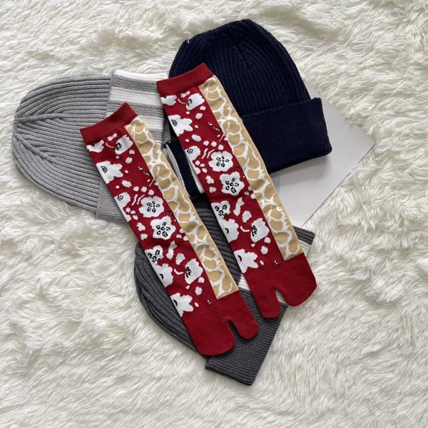 calcetines florales japoneses