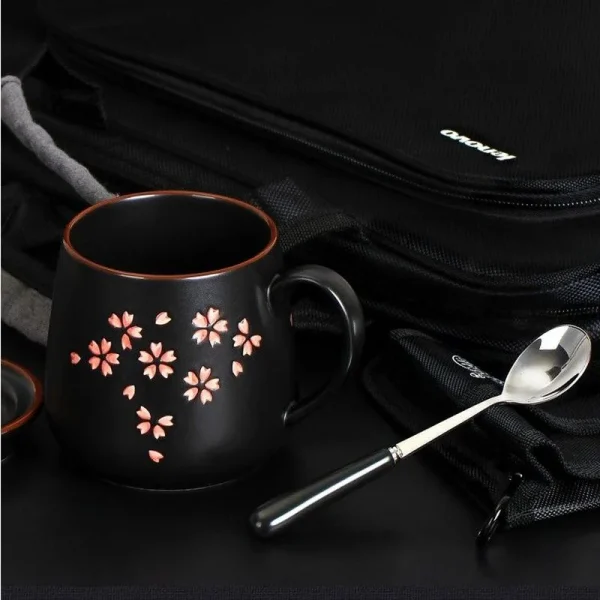 taza de té Sakura con diseño japonés en colores pastel