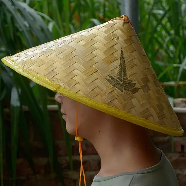 sombrero japonés de bambú