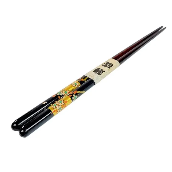 palillos de madera negros para sushi