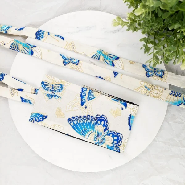 cinturón Obi blanco con estampado de mariposas