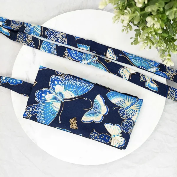 cinturón obi con estampado de mariposas azul marino