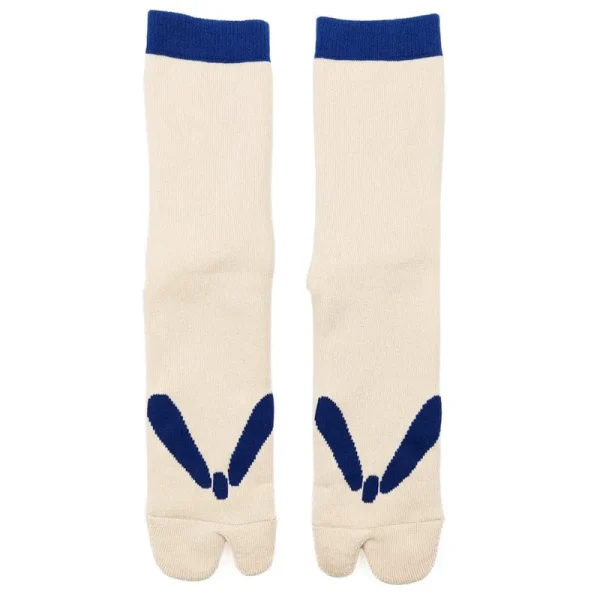 calcetines beige estilo japonés