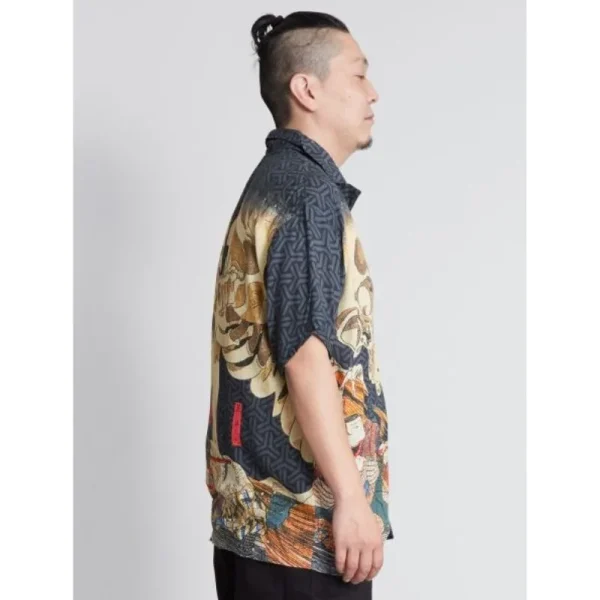 camisa con estampado japonés