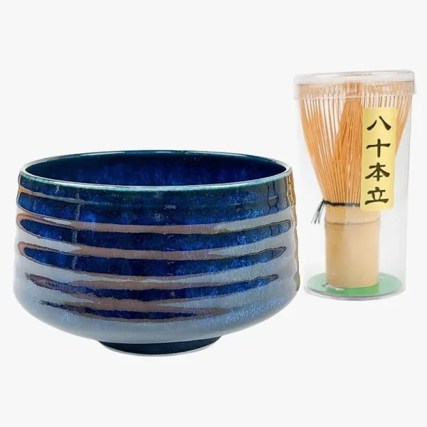 batidor de bambú para preparar matcha