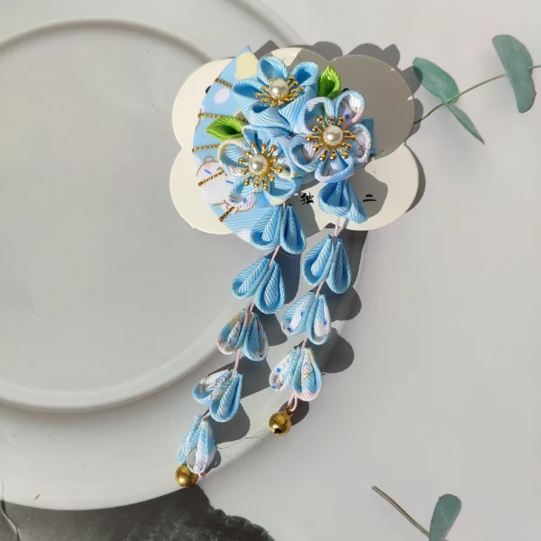 adorno de flores kanzashi