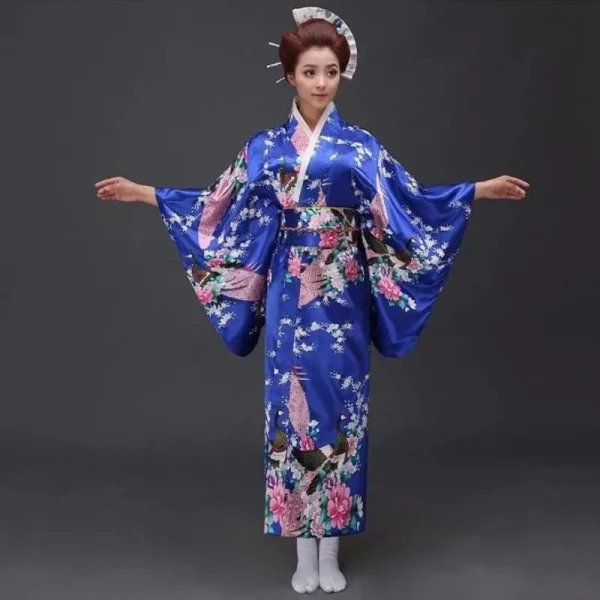 kimono japonés largo con estampado floral gunjou