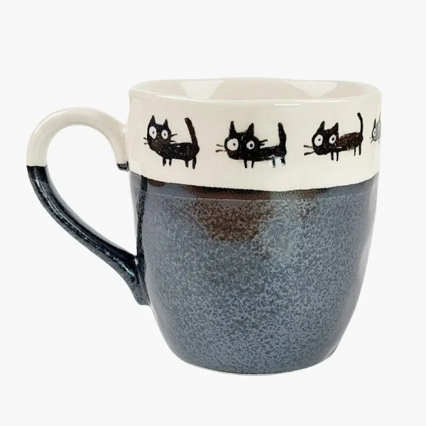 taza de gato negro japonés