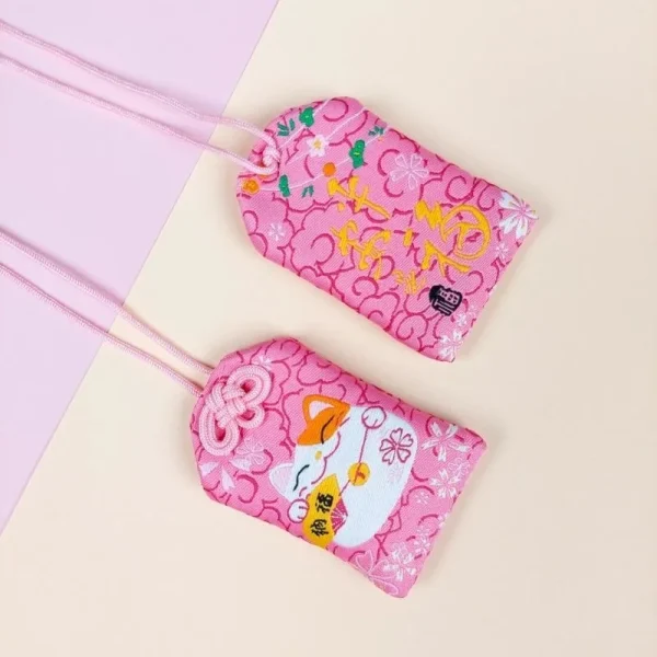 maneki neko rosa omamori kawaii