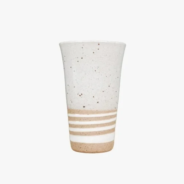 taza de cerámica blanca japonesa