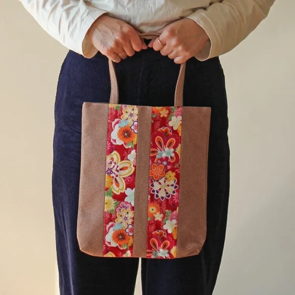 bolsa de mano con estampado japonés